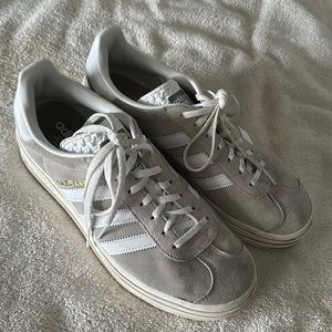 Very new platform Adidas Gazelles